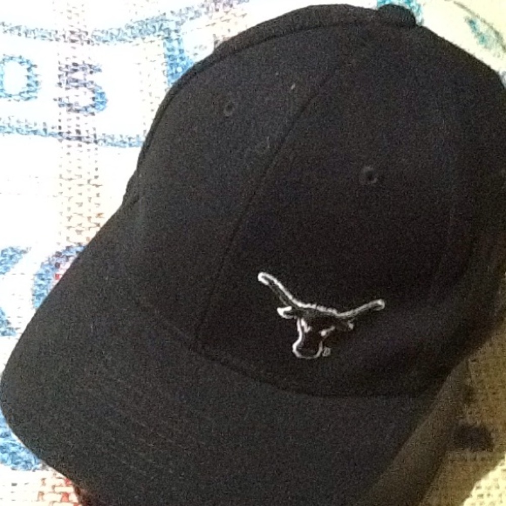 U of Texas Alt Color Cap. Like New!